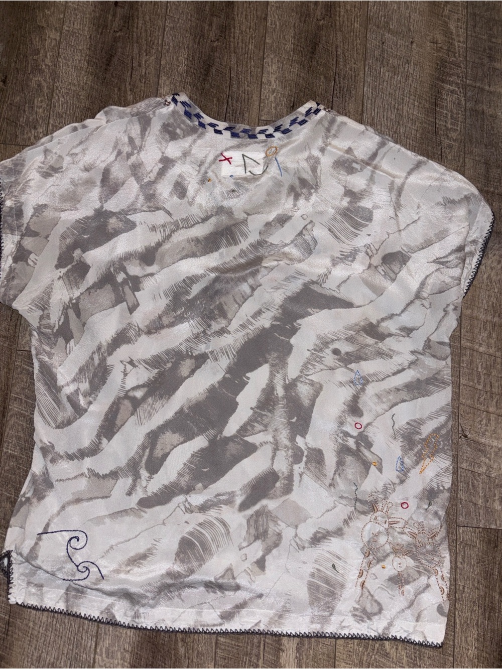 Johnny Was Biya Silk Embroidered Top - Picture 5 of 5